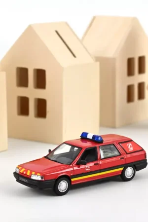 Voiture miniature collection 1/43 Renault 21 Nevada 1991 Pompiers - VTULE Norev 512134 Solde