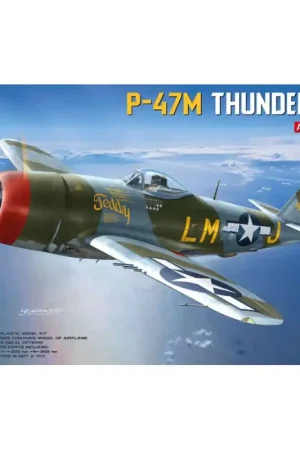Promotion Saisonnière MINIART 48032 P-47m Thunderbolt. Kit Avancé - 1/48